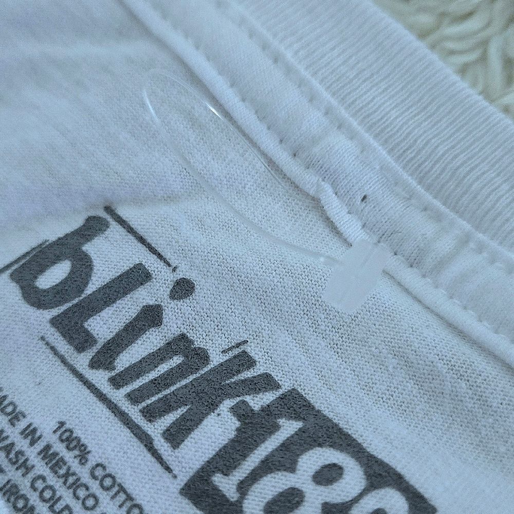 Blink-182🎶 Graphic Tee👕 - NWOT - Picture 6 of 11